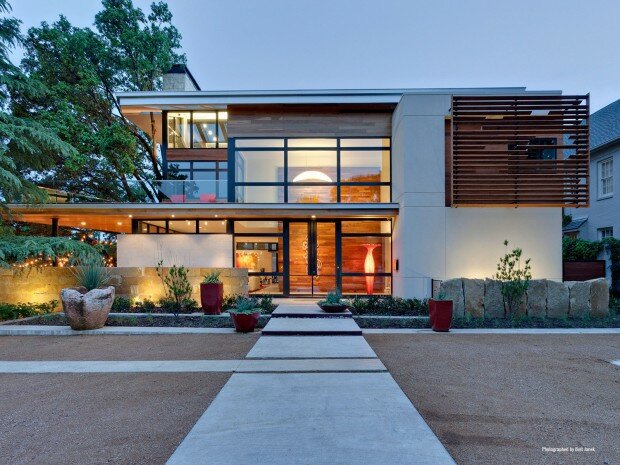 Luxury Home Designs Ideas Luxury Home Designs Ideas For White Home With Glazed Door 620x465 Luxury Home Designs Ideas