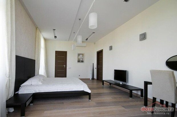 Minimalist Bedroom Design Minimalist White Bedroom Interior 620x412 Minimalist Bedroom Design