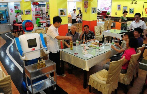 Would You Like a Robot Restaurant in Chinas State Robot Restaurant Opens in China 620x397 Would You Like a Robot Restaurant in Chinas State